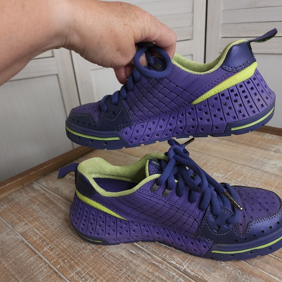 Teva Mountain Games Woman’s Shoe. Size 6 1/2. - Picture 13 of 16